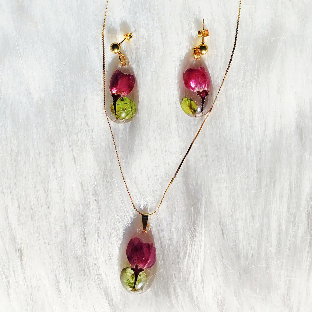 Parure Fleurs séchées – Collier et Boucles d’Oreilles