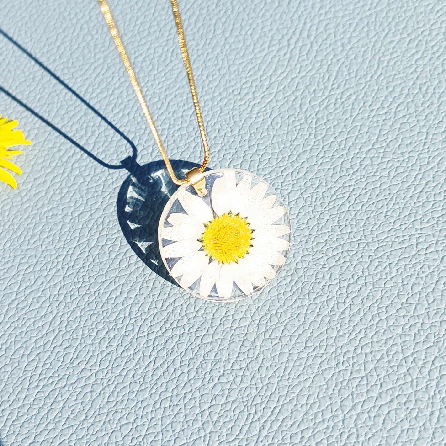 Collier Fleur de Marguerite  – Amour Sincère