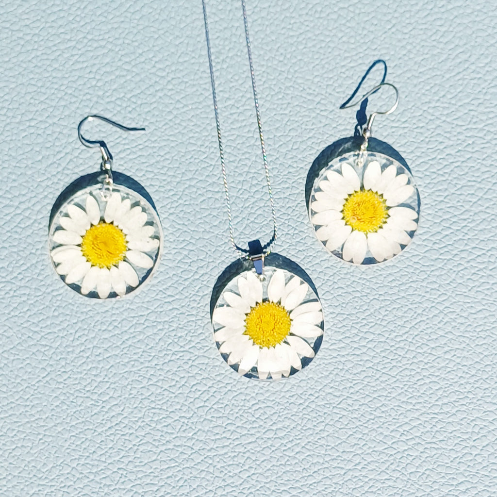 Daisy Set – Simplicity and Love