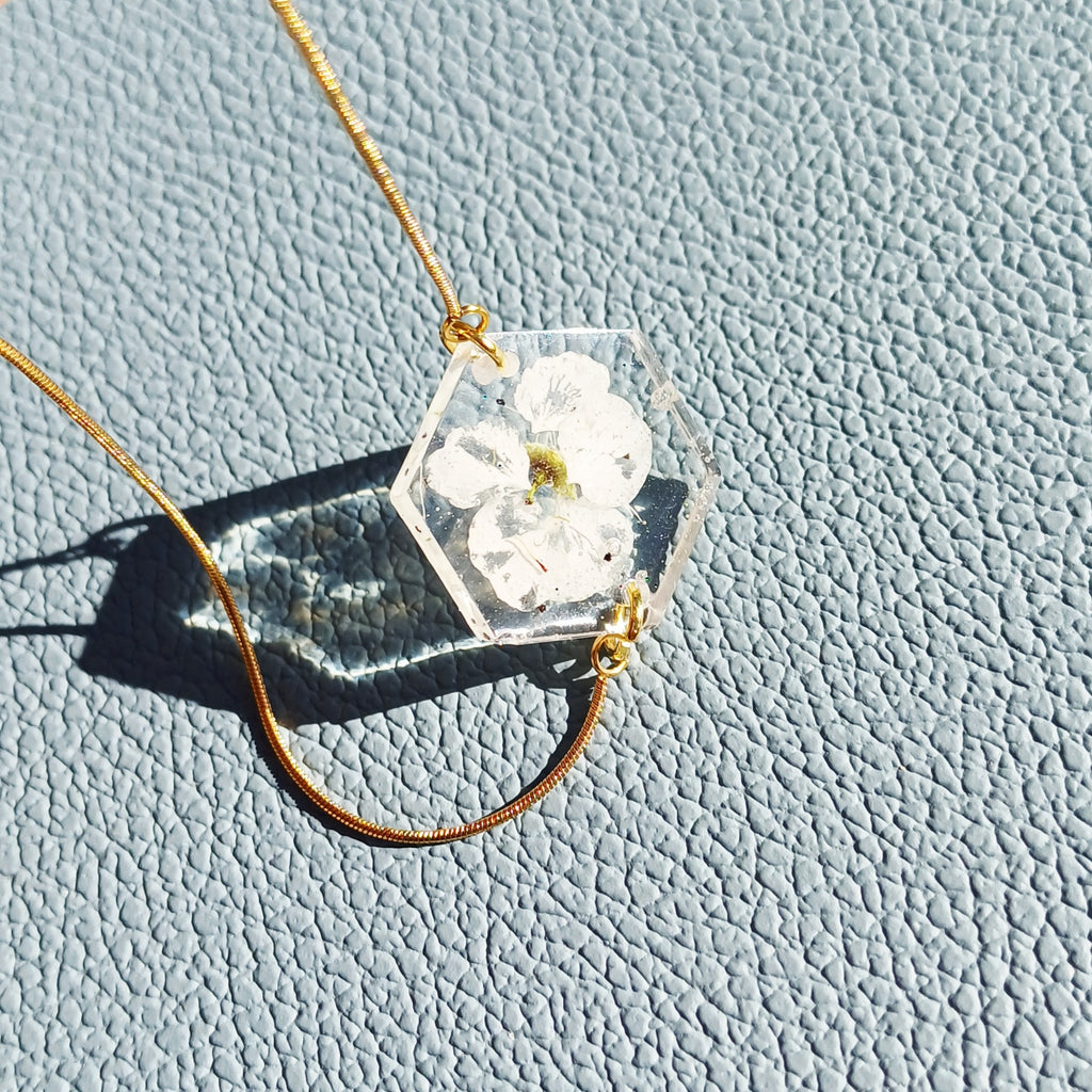 Bracelet Fleur de Cerisier – Énergie et Nature