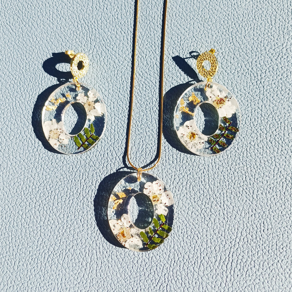 Schmuckset Kirschblüte – Harmonie und Zartheit