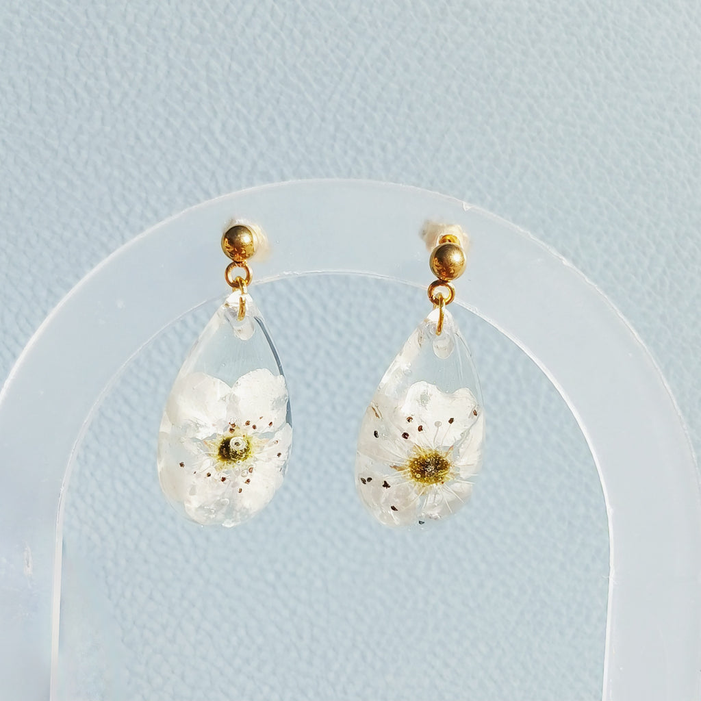 Schmuckset Kirschblüten – Zartheit und Wiedergeburt
