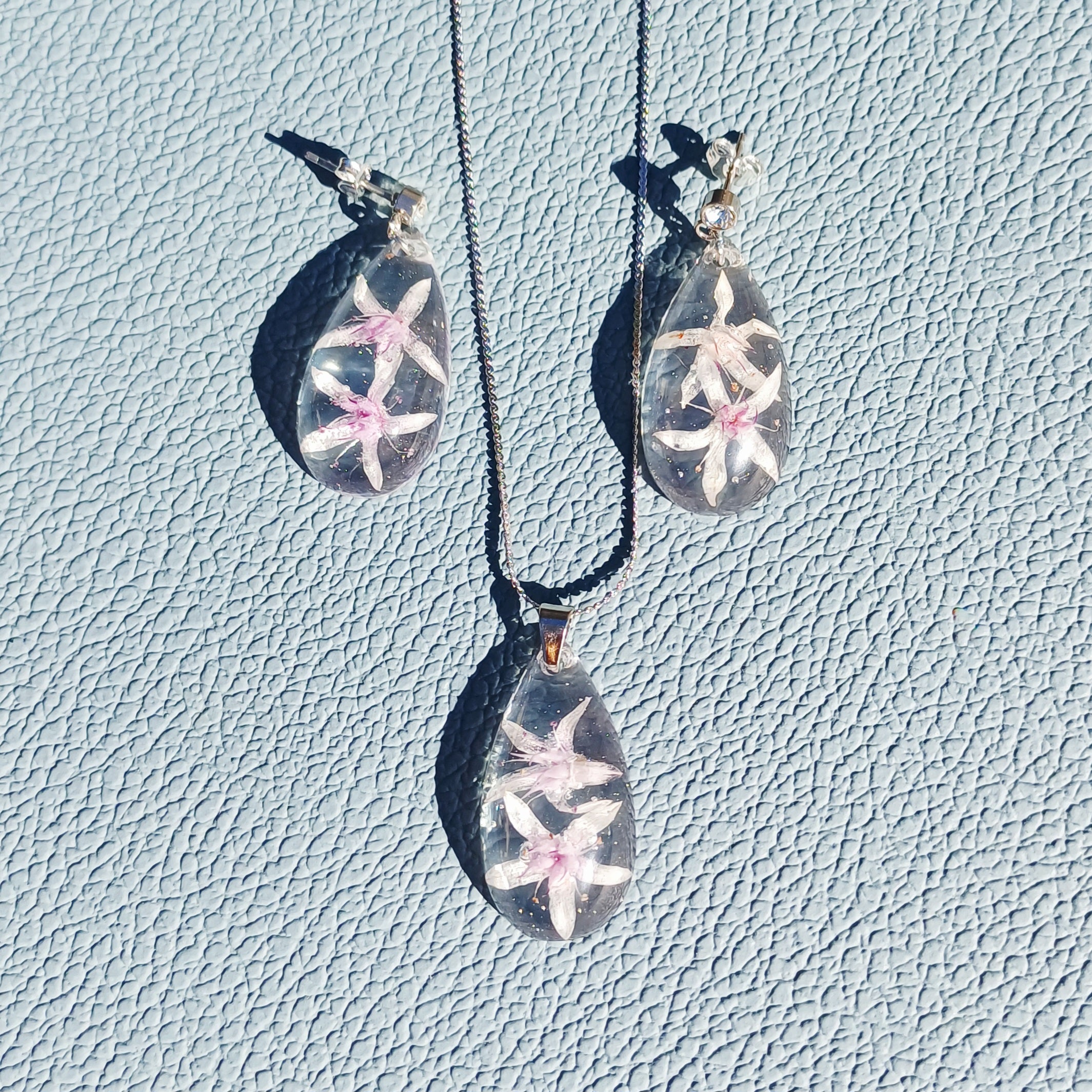 Parure Fleurs de Jade – Chance et Harmonie
