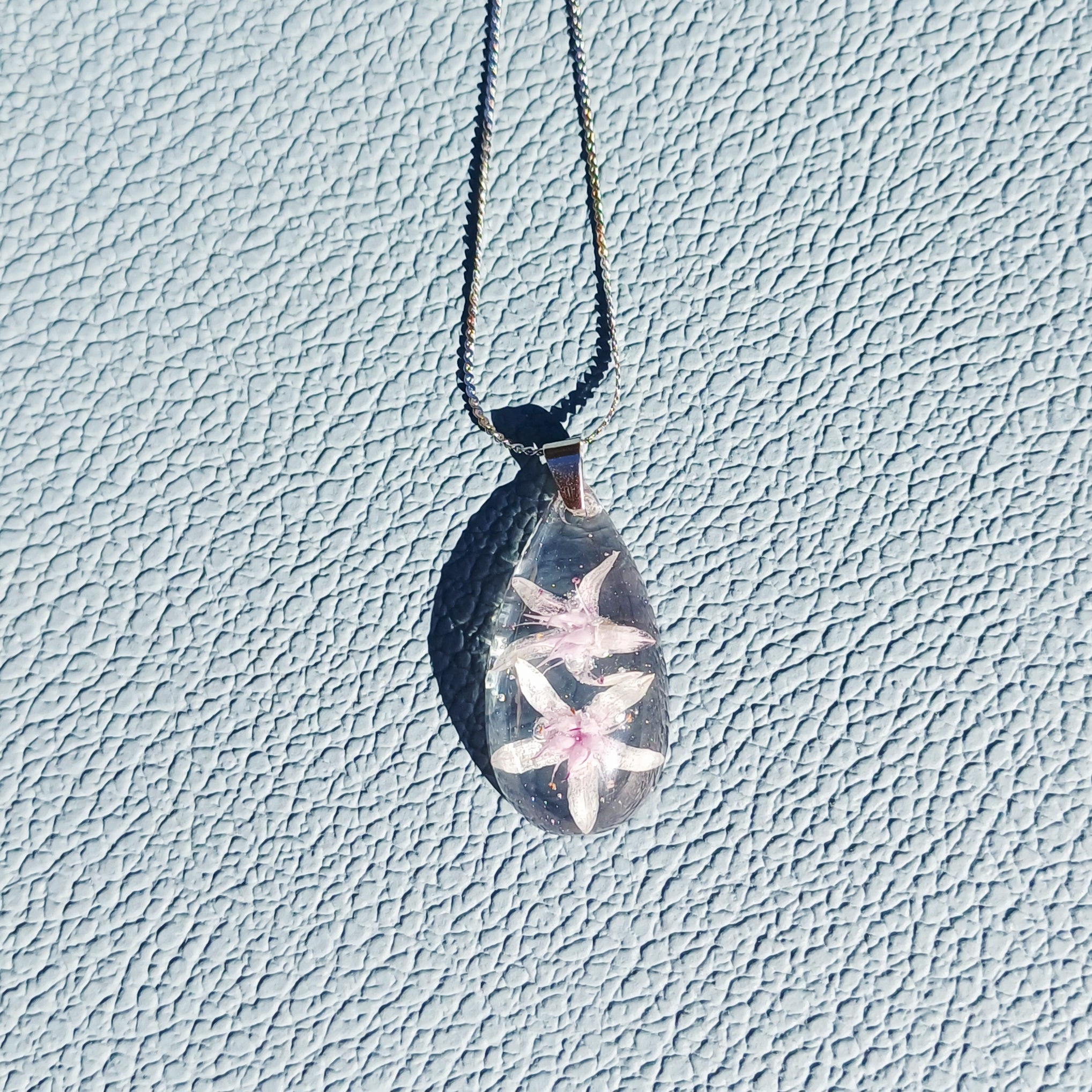 Collier Fleurs de Jade – Énergie positive
