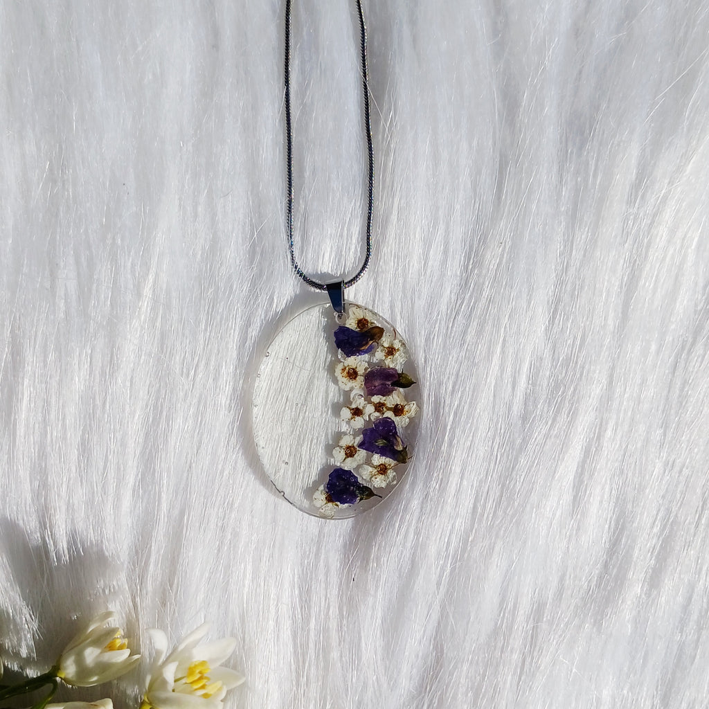 Parure Fleurs de Spirées – Nature et Harmonie