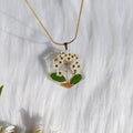 Collier Fleur de Spirée – Douceur
