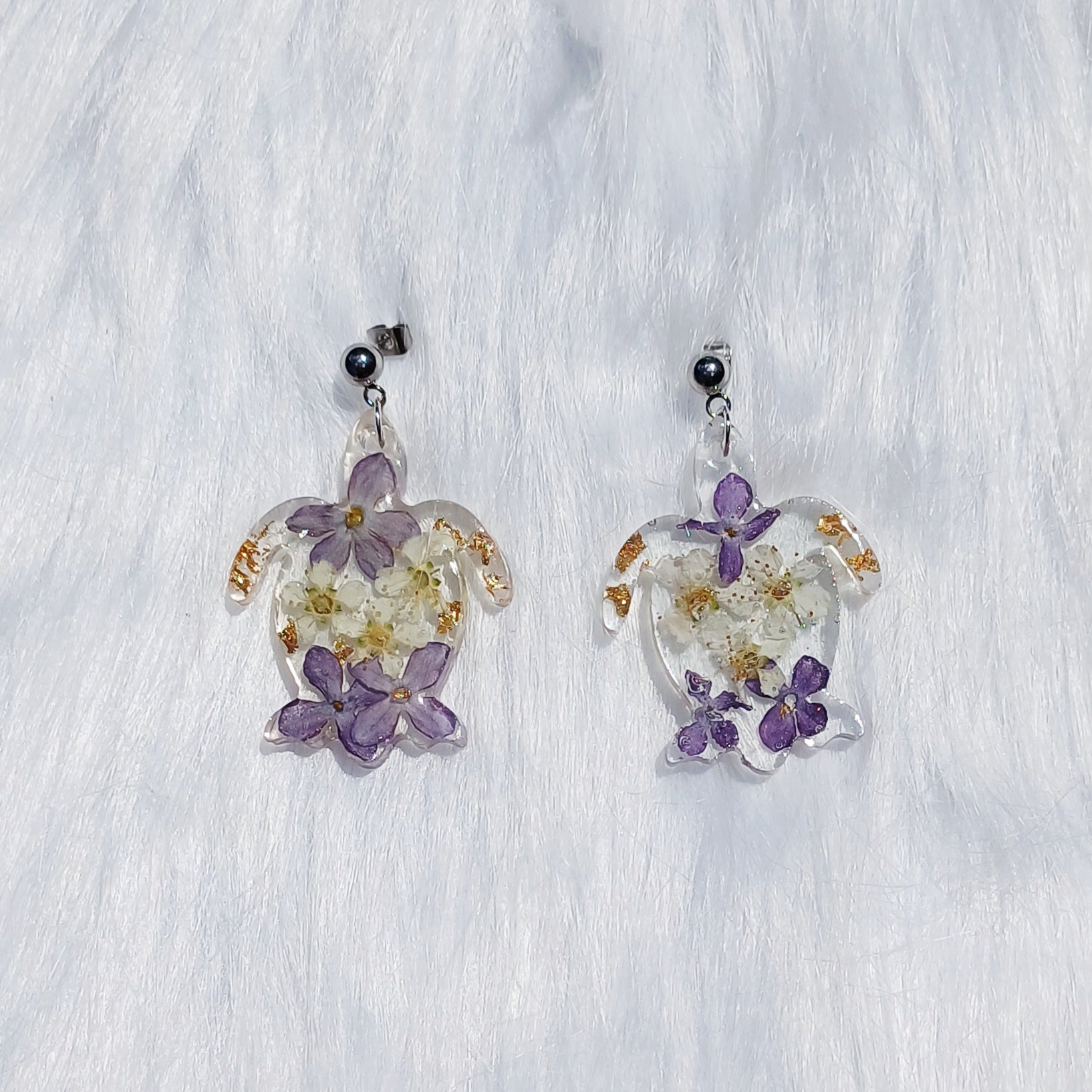 Boucles d’Oreilles Tortue Fleur de Lilas