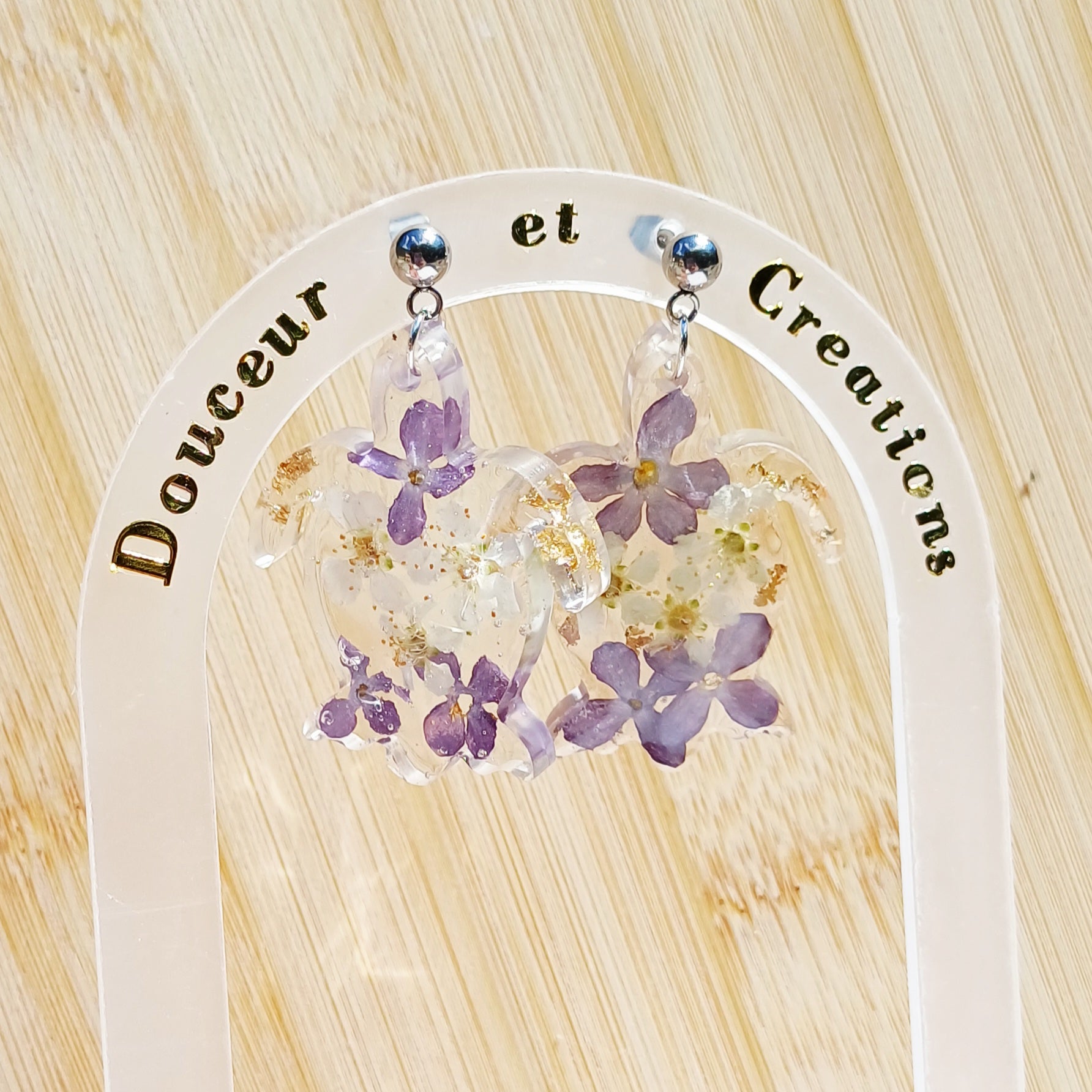 Boucles d’Oreilles Tortue Fleur de Lilas