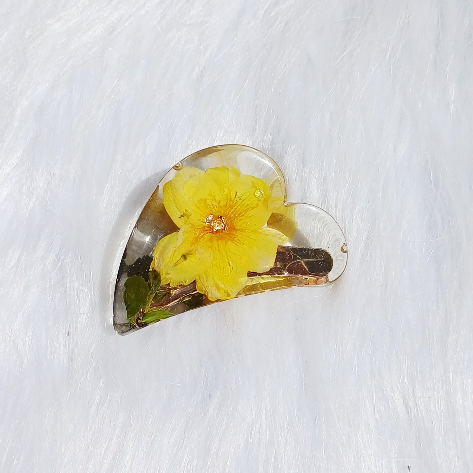 Pince à Cheveux Fleur Jaune – Accessoire Floral