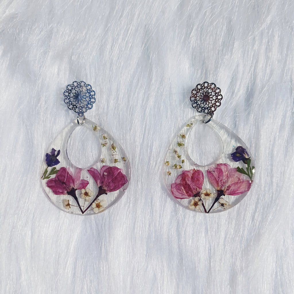 Boucles d’Oreilles Élégantes – Fleurs Séchées