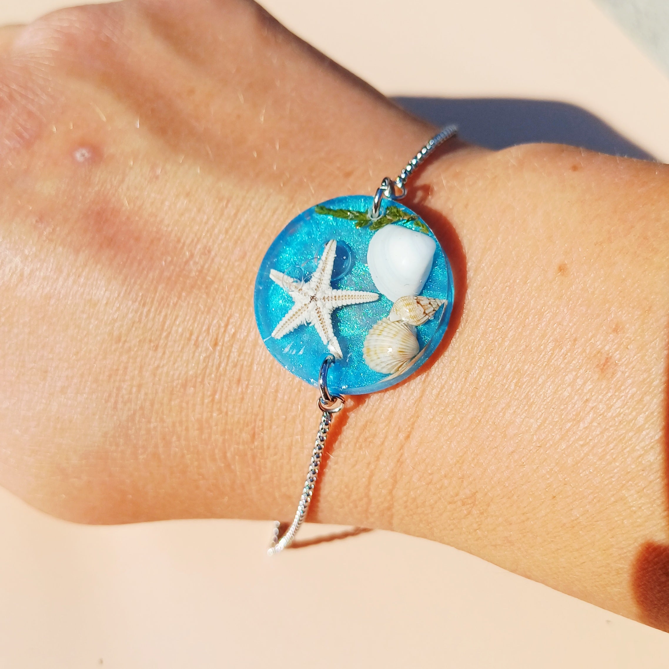 Bracelet Ajustable Coquillages et Galets – Côte d’Azur