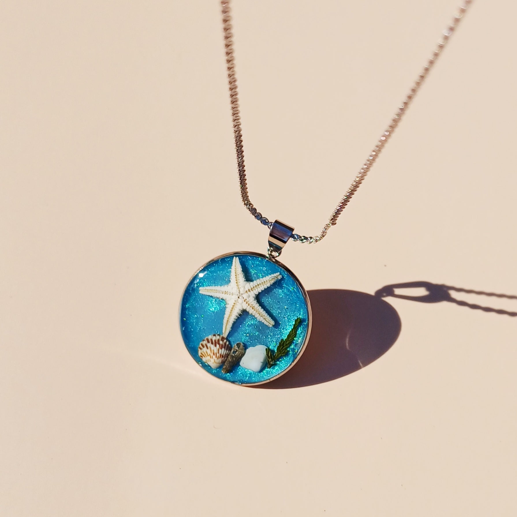 Collier étoile de mer - coquillages et galets Côte d'Azur