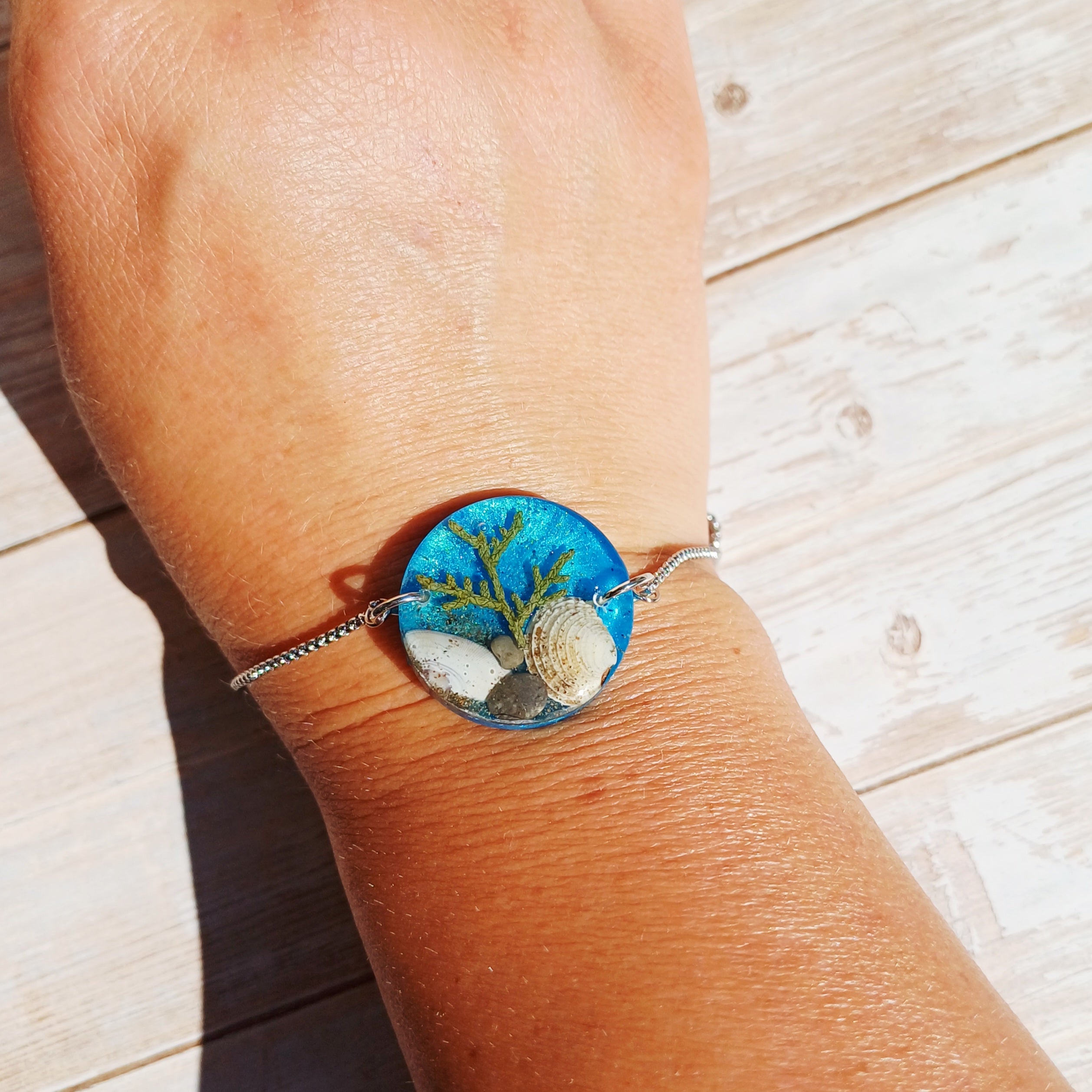 Bracelet Ajustable Coquillages et Galets – Côte d’Azur