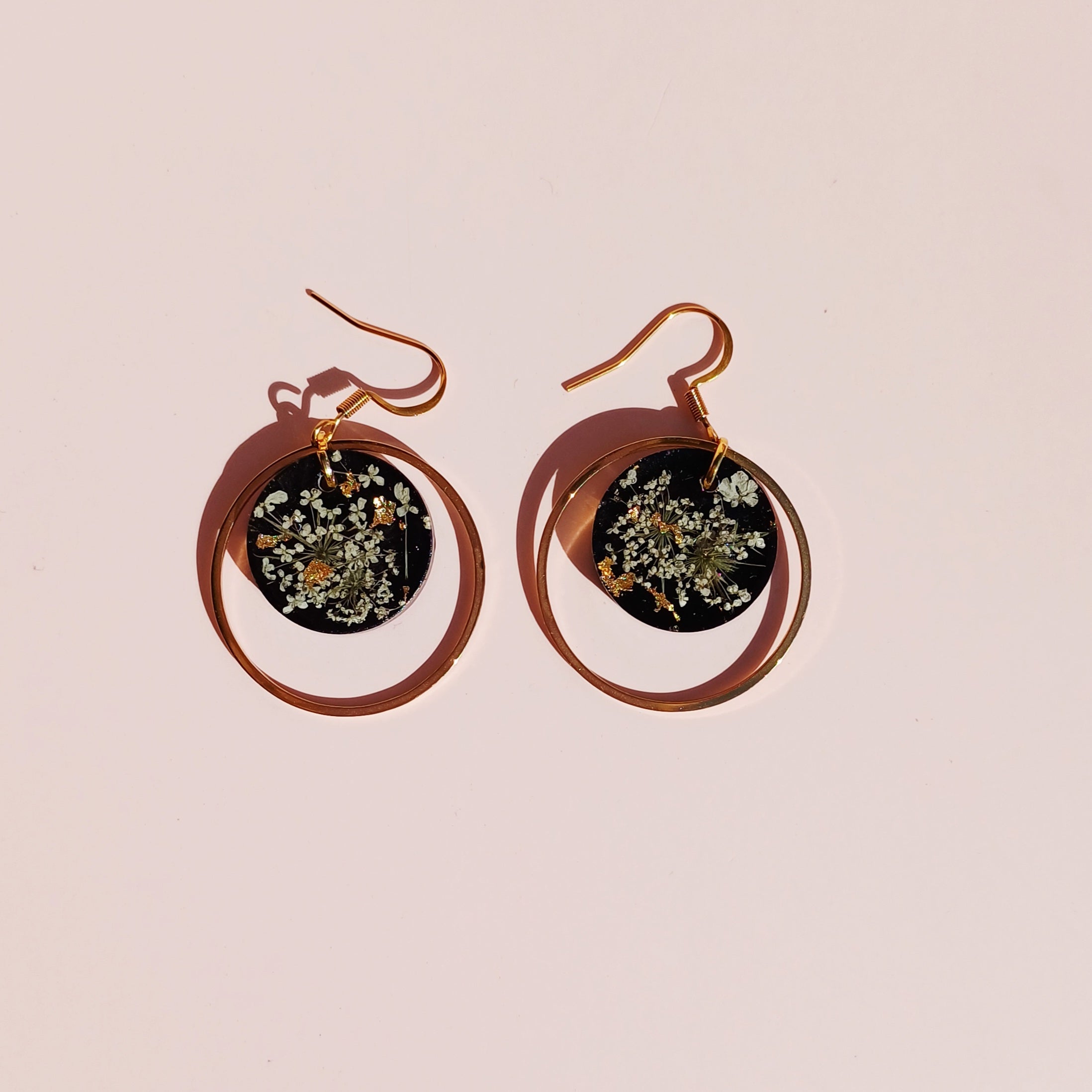 Boucles d'Oreilles Fleur de carotte sauvage – Simplicité champêtre