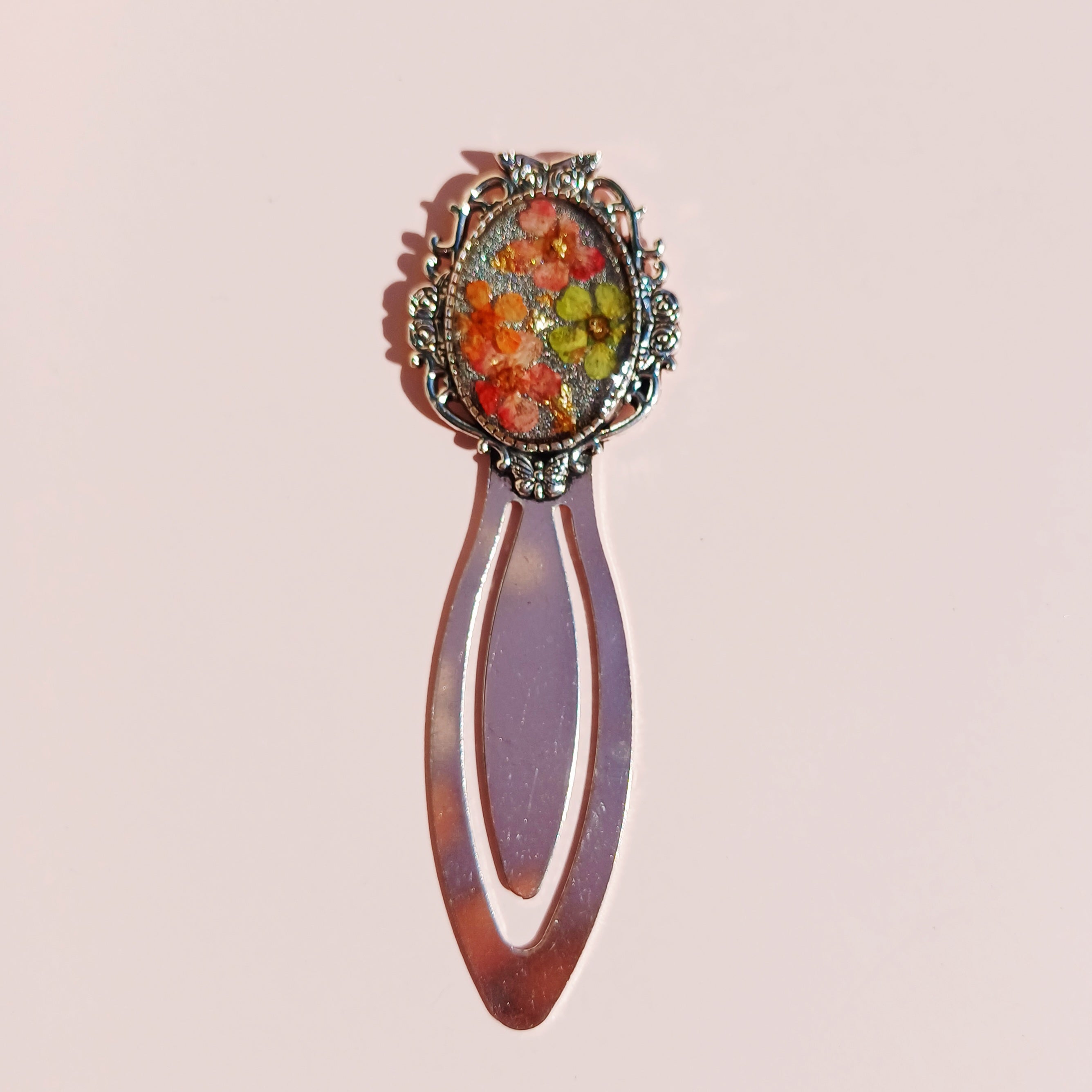 Flowery Instant Bookmark