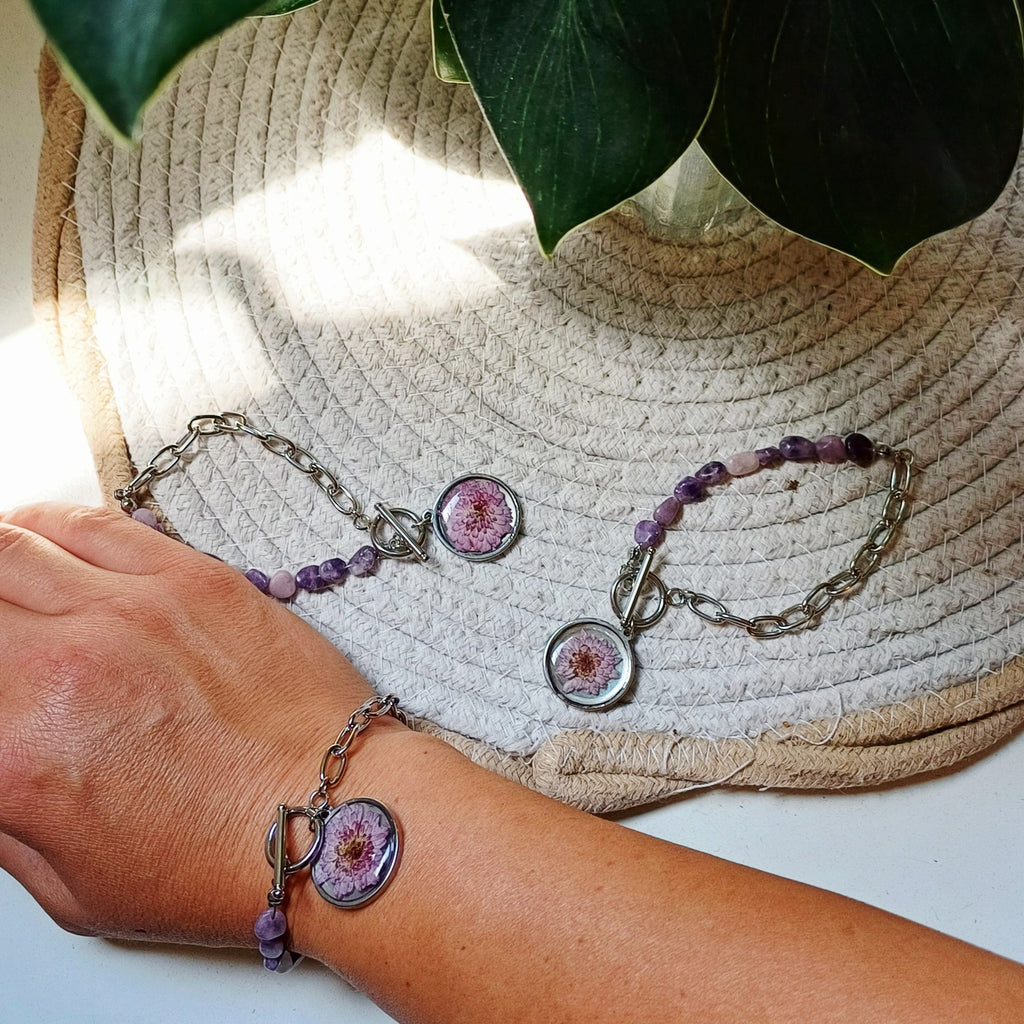Bracelet Pierre Violette et Fleur Reine Marguerite séchée