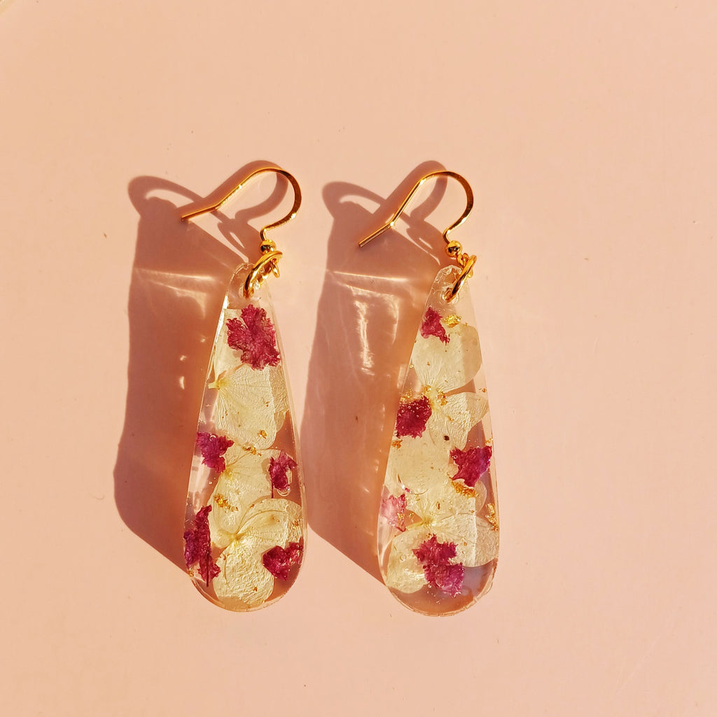Boucles d'oreilles fleurs d'hortensia et lilas des indes - Sincérité et Amour durable