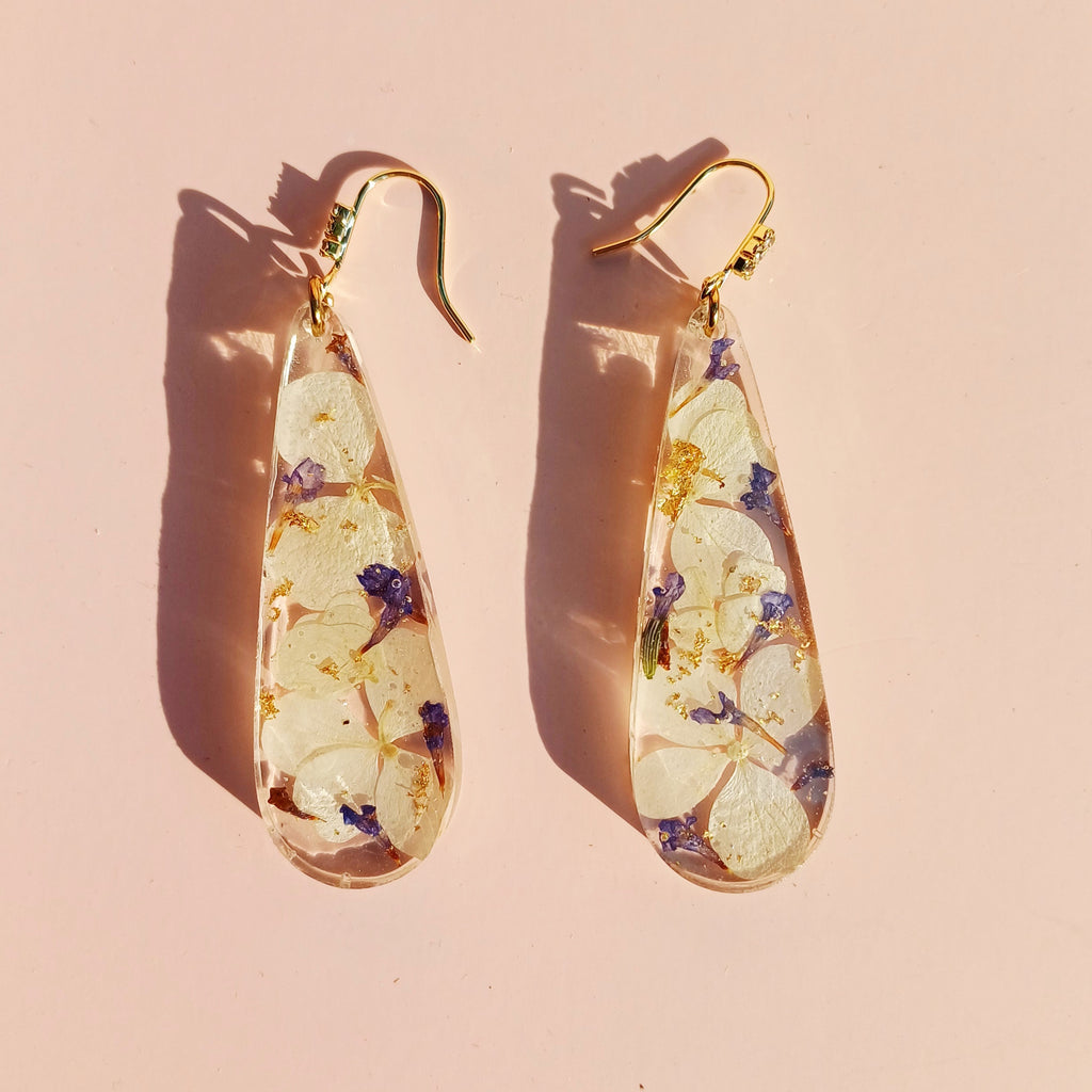 Boucles d'oreilles fleurs d'hortensia et lavande - Grâce et sérénité
