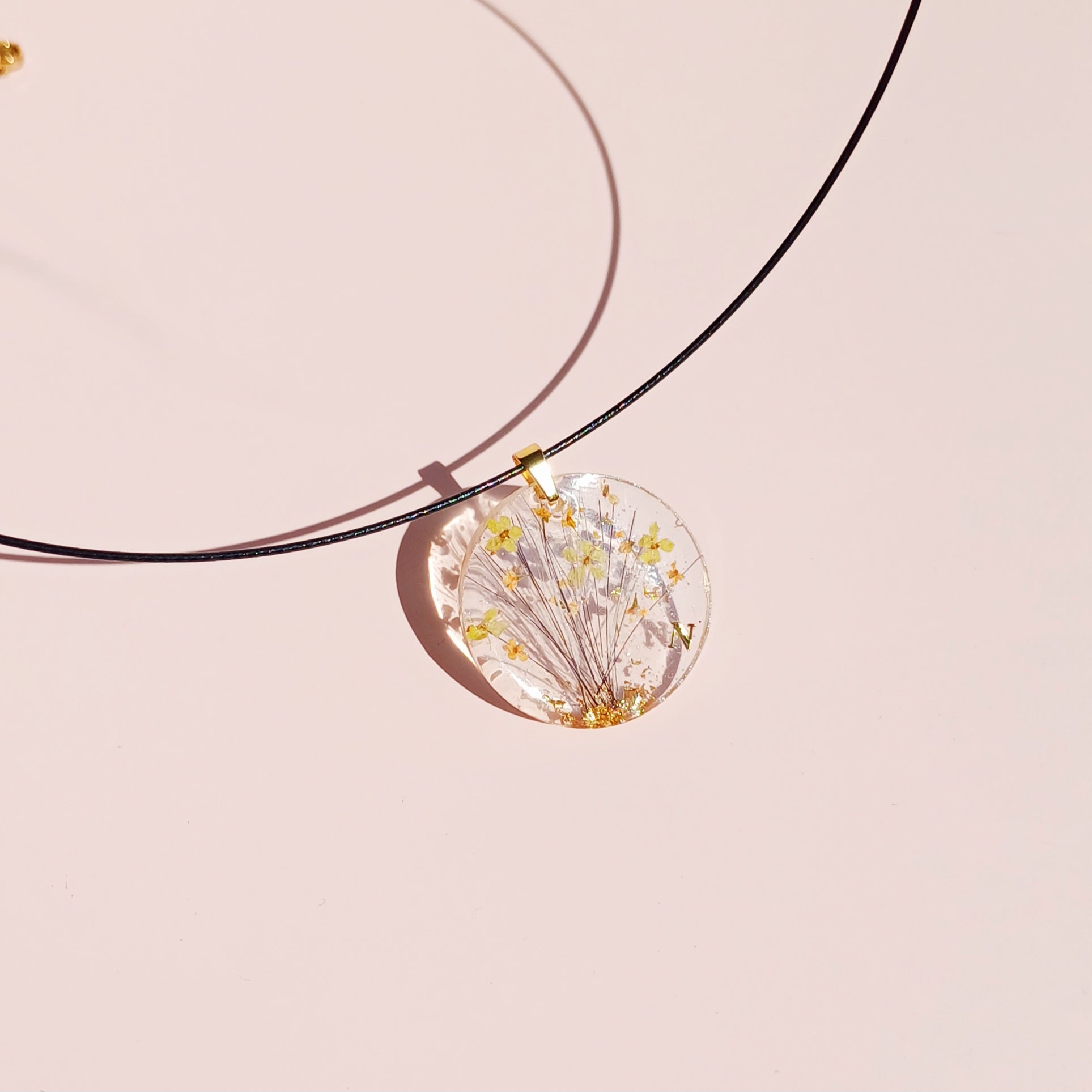 Collier Arbre de Vie Personnalisé Poil de Chien et Fleurs Séchées