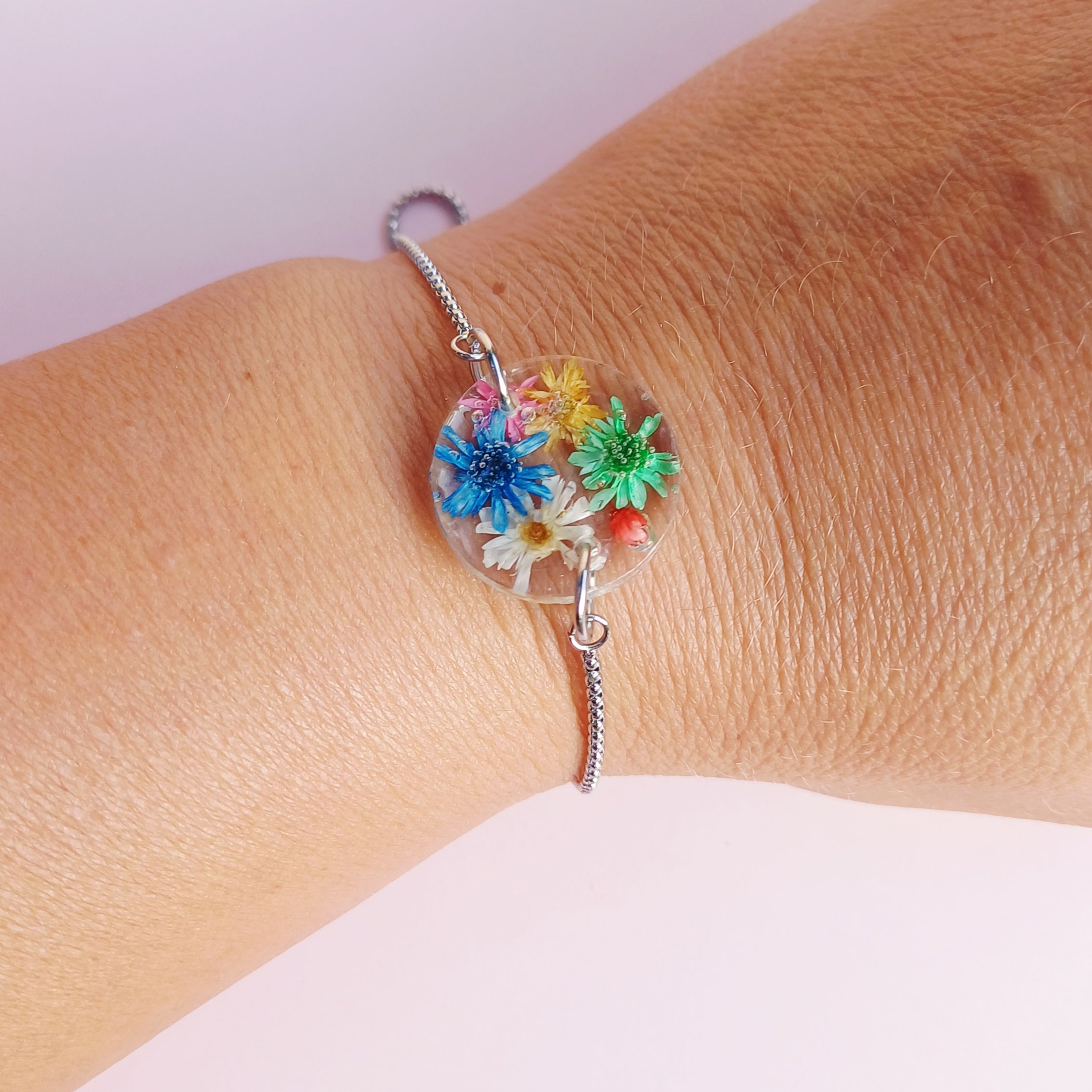 Bracelet Ajustable Mini Marguerites Séchées Multicolores