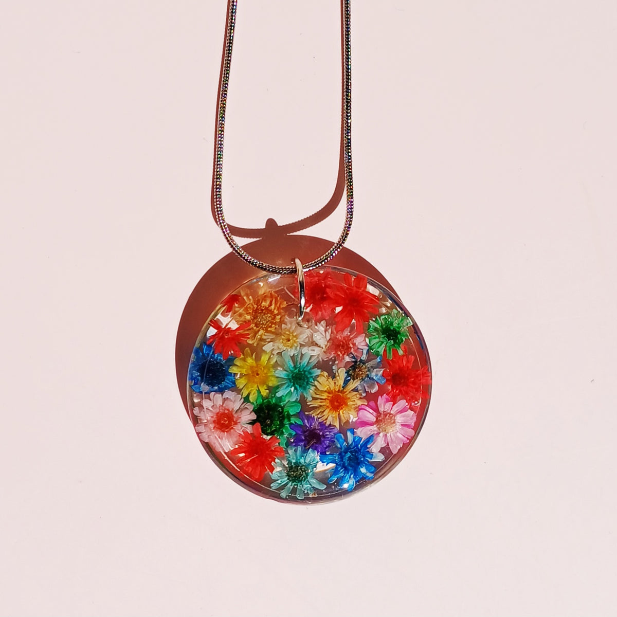 Collier fleurs séchées multicolores