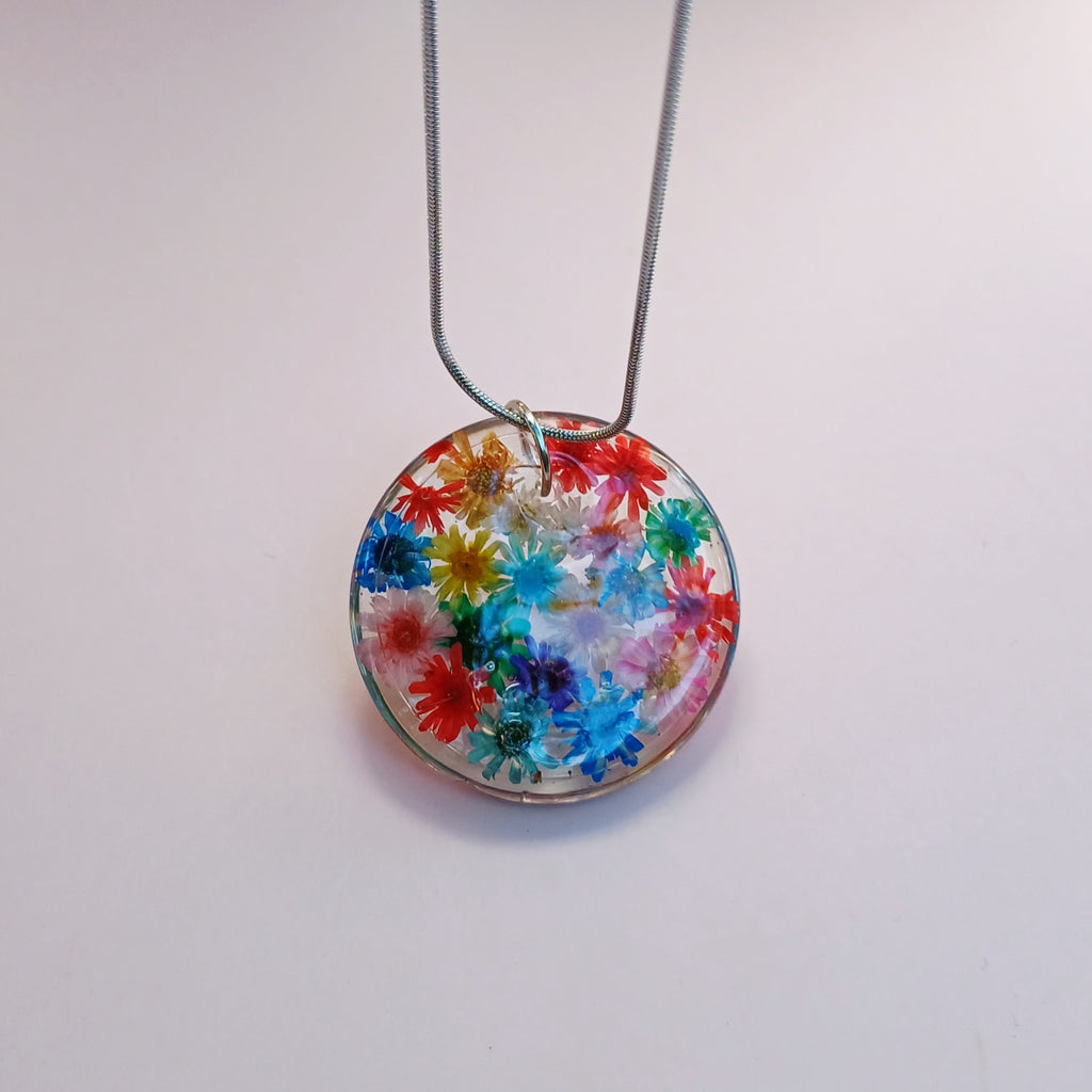 Collier fleurs séchées multicolores