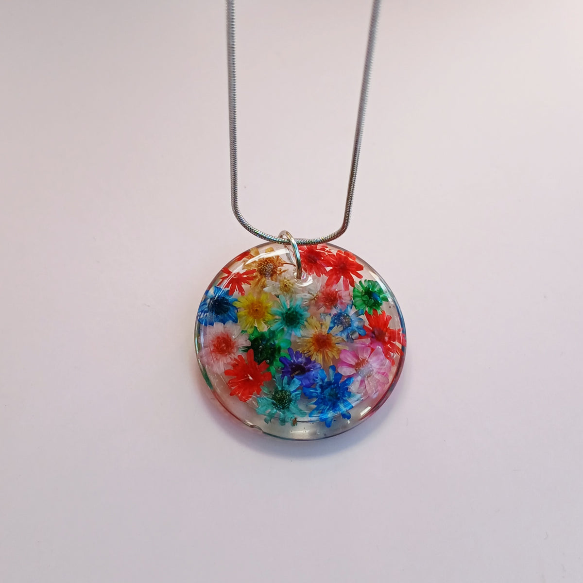Collier fleurs séchées multicolores